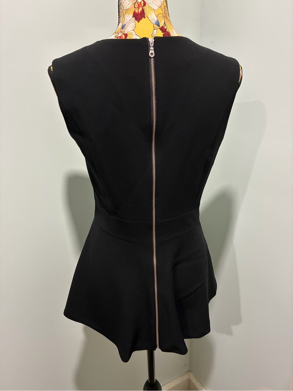 PERIPHERY Women's Black Sleeveless Peplum Blouse Top Size 4